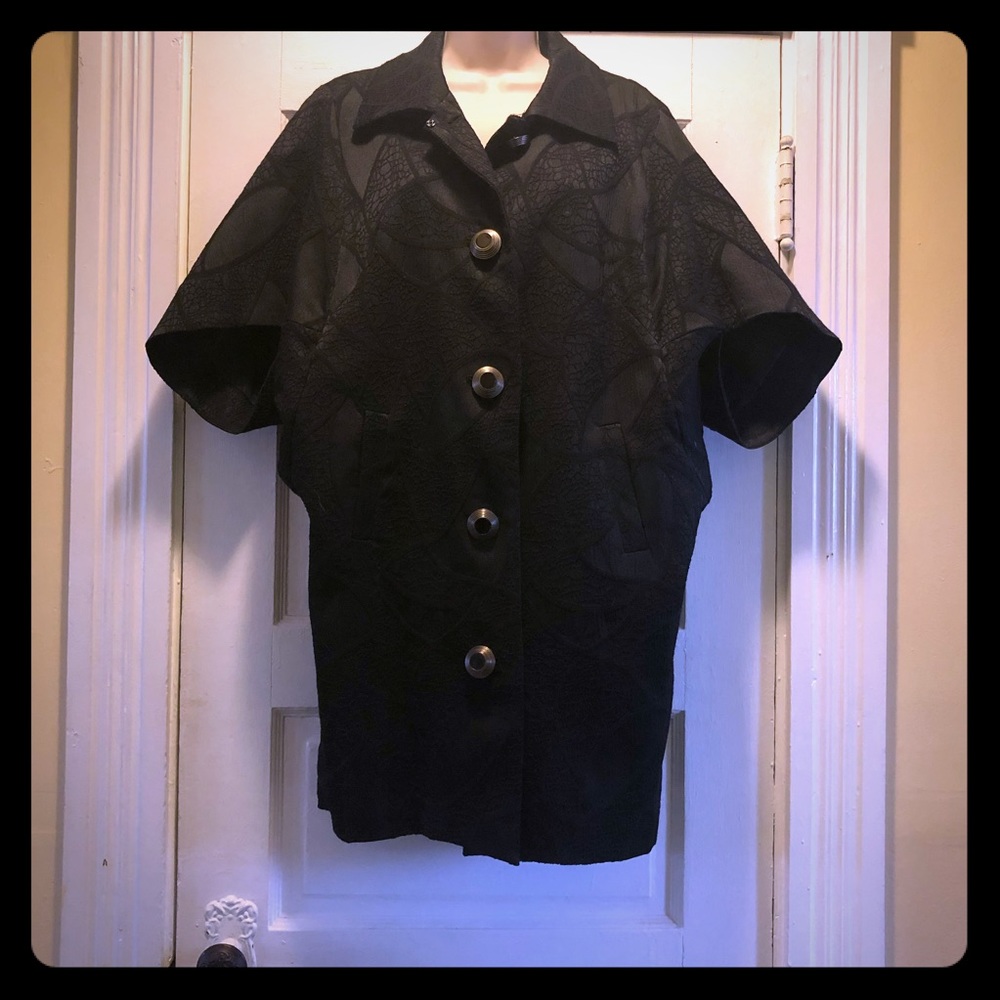 Black Wide Sleeved Jacket